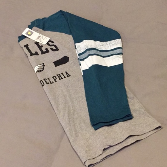 NFL Team- Men's Official Long Sleeve Sports Tee - Picture 6 of 6